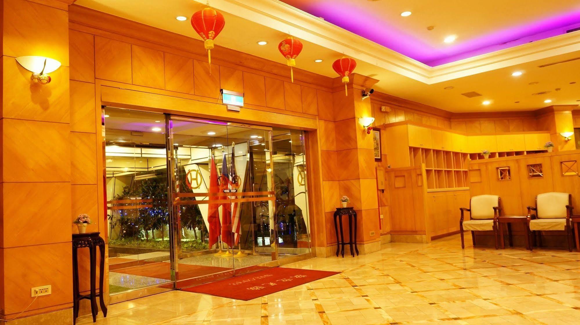 Oriental Hotel Tchaj-nan Exteriér fotografie